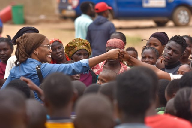 ANGOLAN PARLIAMENTARIAN VISITS REFUGEE CAMP IN SOUTHERN UGANDA